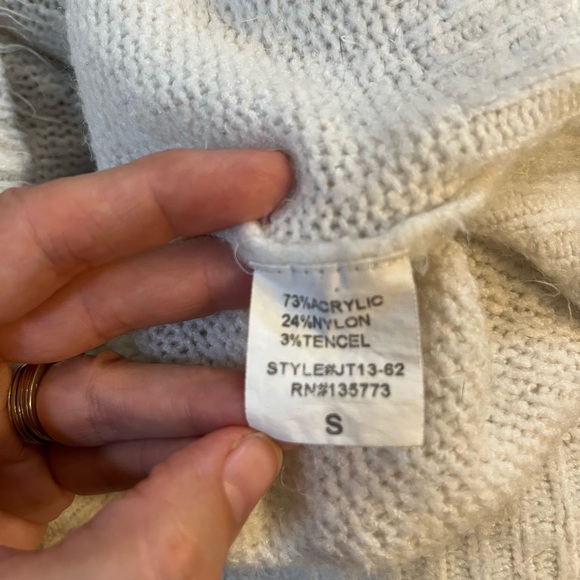 Olivaceous super soft sweater - Picture 6 of 6